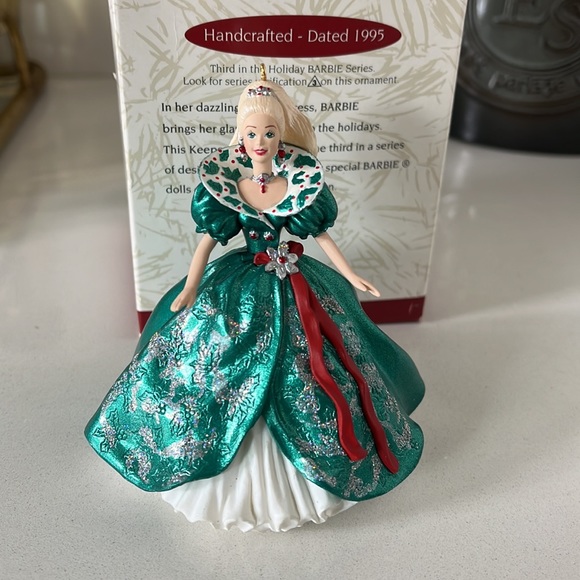 Hallmark Keepsake Barbie Ornament - Picture 1 of 3